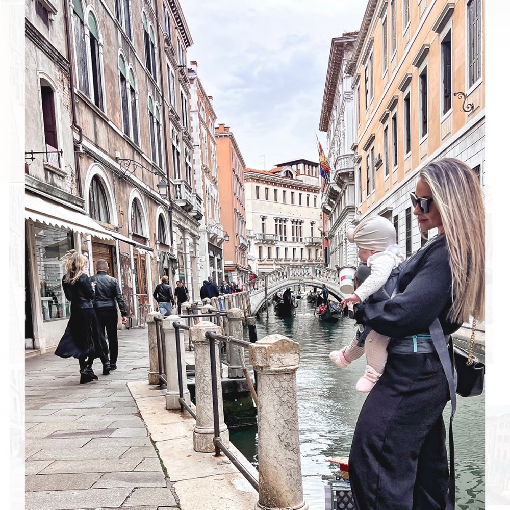 Meet your Posher, Angela